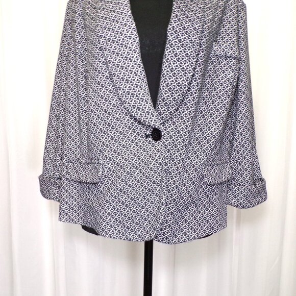 Jaclyn Smith Woman Blazer Plus Size 1X Black White Lined Geometric Print Button - Picture 4 of 9